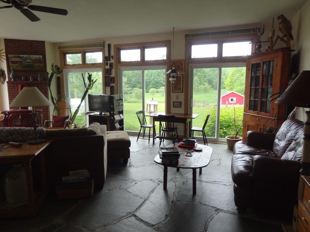Inn At Buck Hollow Farm Fairfax Εξωτερικό φωτογραφία