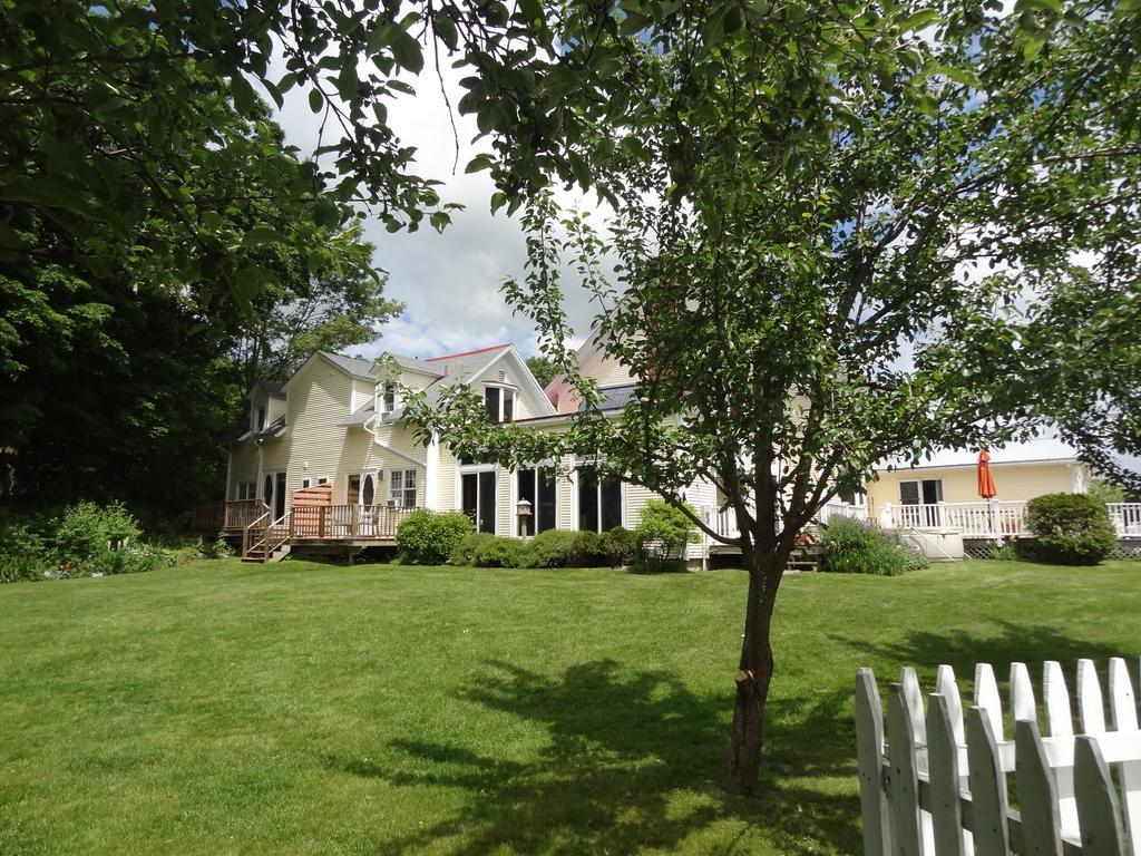 Inn At Buck Hollow Farm Fairfax Εξωτερικό φωτογραφία